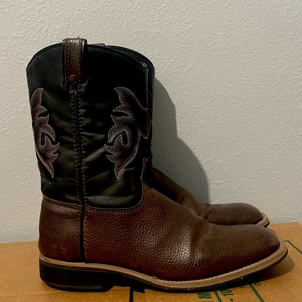 Austin Trading co Boots Youth Size 5 Brown Western Style Boots